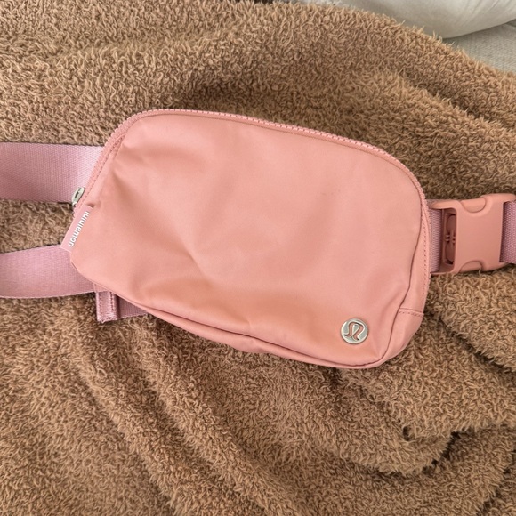 Lululemon Everywhere Belt Bag in Pastel Pink - Picture 9 of 9